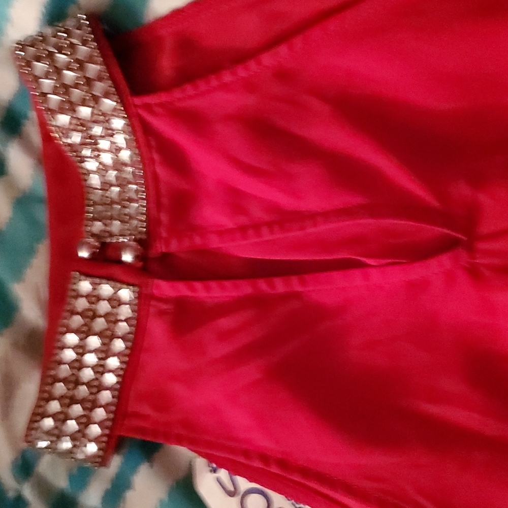 Red bling collar shirt - Picture 3 of 5